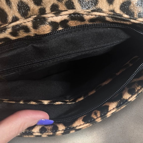 Queen Bee Leopard Print Crossbody‎ Messenger Bag Soulfina Collection NWT - Picture 6 of 9